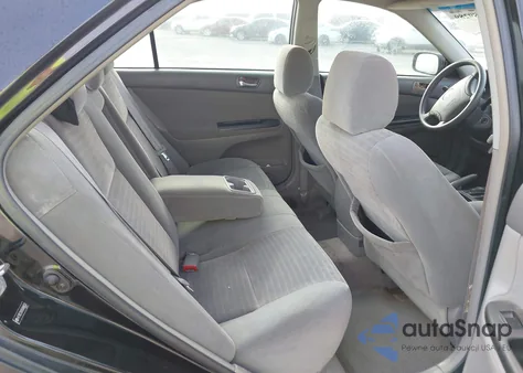 2005 Toyota Camry Le z USA, uszkodzony, nr VIN 4T1BE32K95U088620